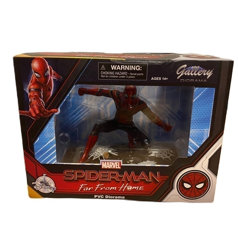 Disney Store Spider-Man PVC Diorama Far From Home NEW Figure Gallery